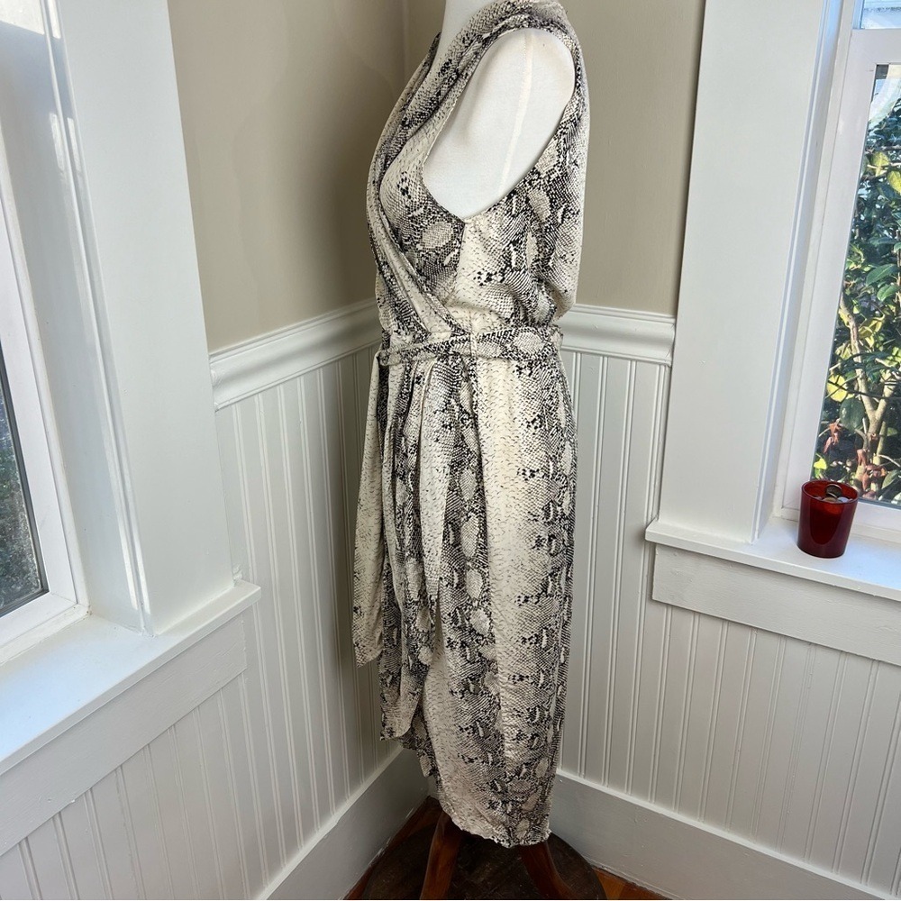 Paper Heart Snake Print Wrap Midi Dress Sleeveless Faux Wrap Large - Picture 11 of 12